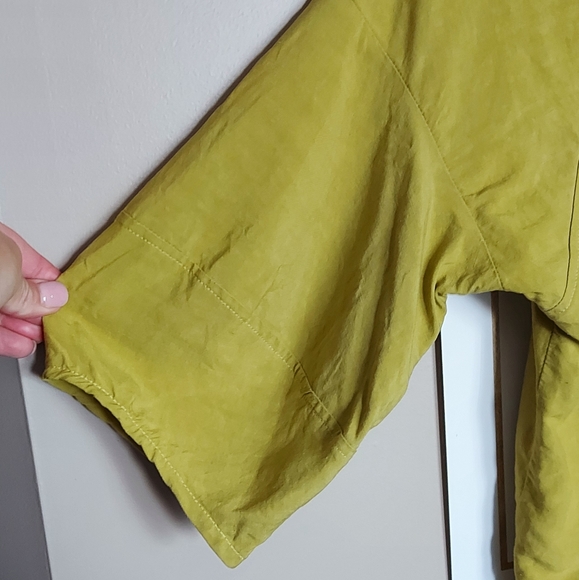 Eve Gravel linen top blouse crop mustard yellow small made in Canada - Picture 3 of 6